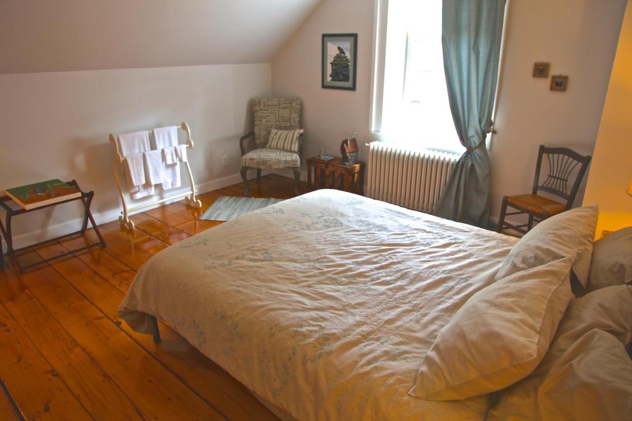 Zimmer mit Queensize-Bett