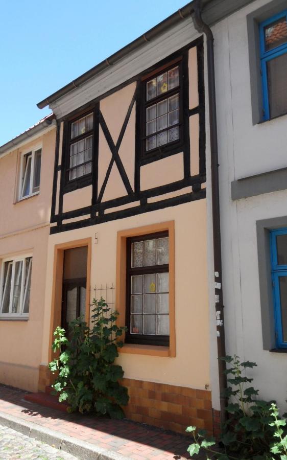 B&B Wismar - Parterrewohnung - Bed and Breakfast Wismar