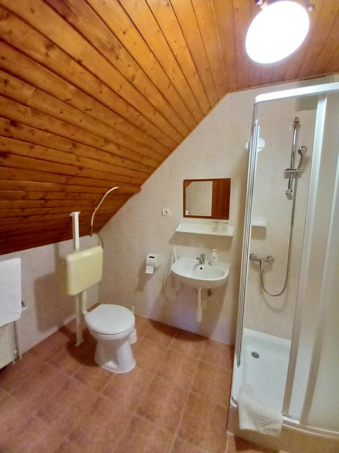 Camera Matrimoniale con Bagno Privato