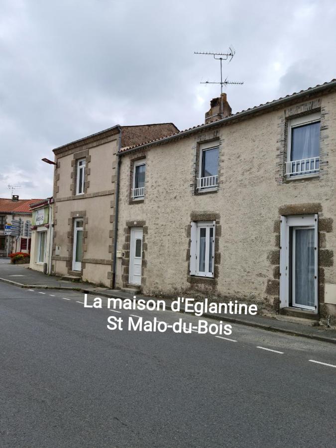 La maison d'Eglantine, 6 min du Puy du Fou, 4 chambres 10 couchages à St Malo-du-Bois, - Chambres d’hôtes