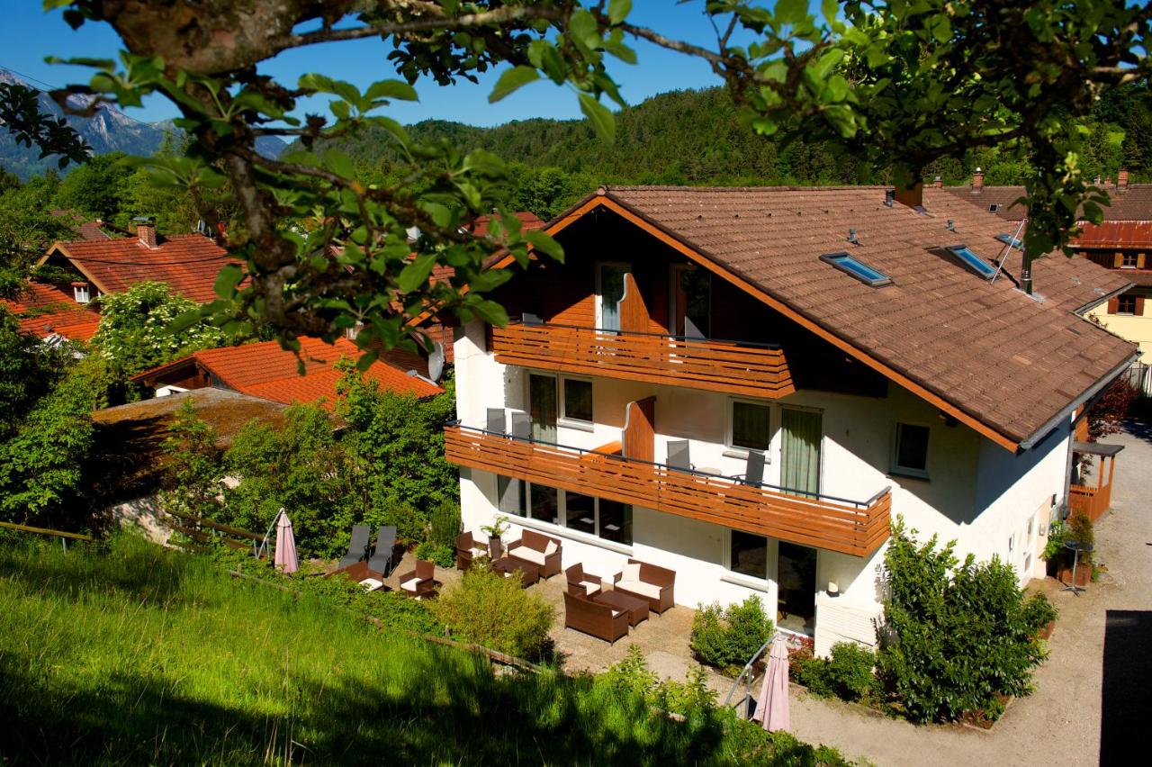 Ferienhaus Weiß, Sandra Weiß - Ferienwohnung Füssen