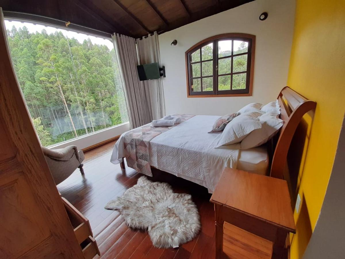 Chalet with Spa Bath and Fireplace - Carbenet Sauvignon