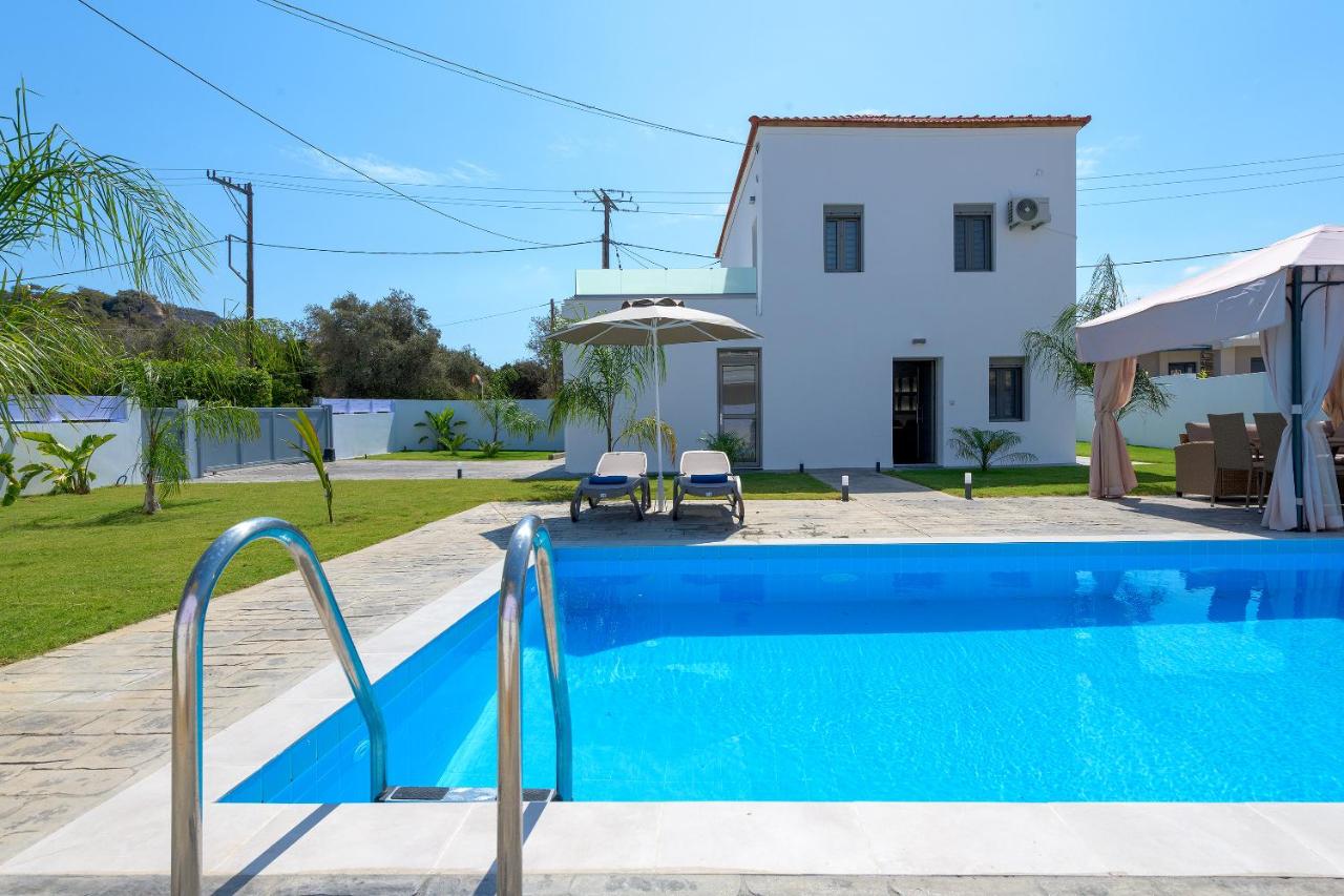 Villa Costa - B&B Micsi