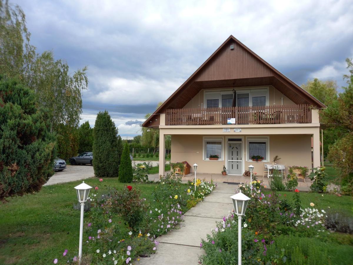 Fancsika Vendégház - B&B Debrecen