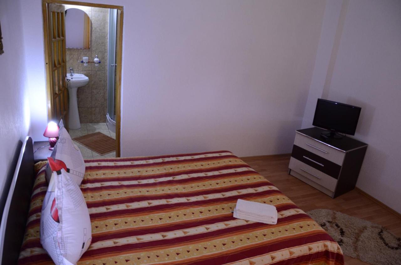 Driepersoonskamer met Eigen Badkamer