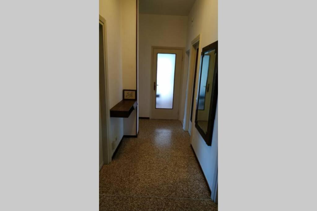 Como città: ottimo appartamento servitissimo - B&B