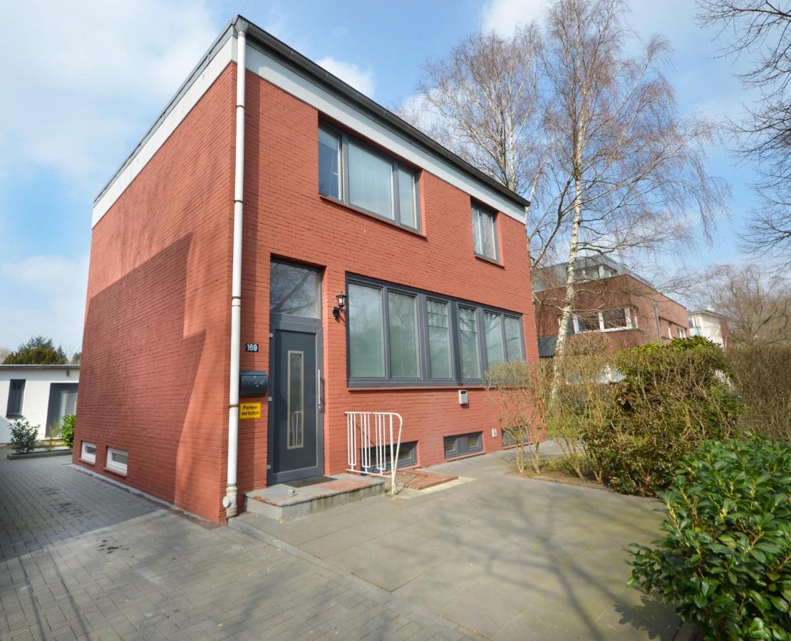 Ferienwohnungen Legienstraße - B&B