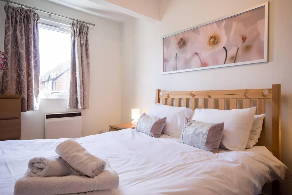 B&B Newbury - Central quiet self check in 1 bedroom apartment up to 4 - Bed and Breakfast Newbury