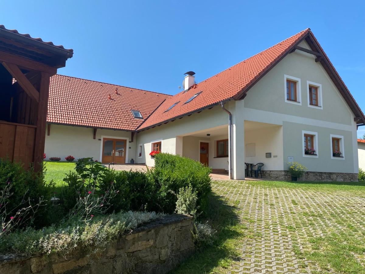 B&B Nová Bystřice - Chalupa Jako doma - Bed and Breakfast Nová Bystřice