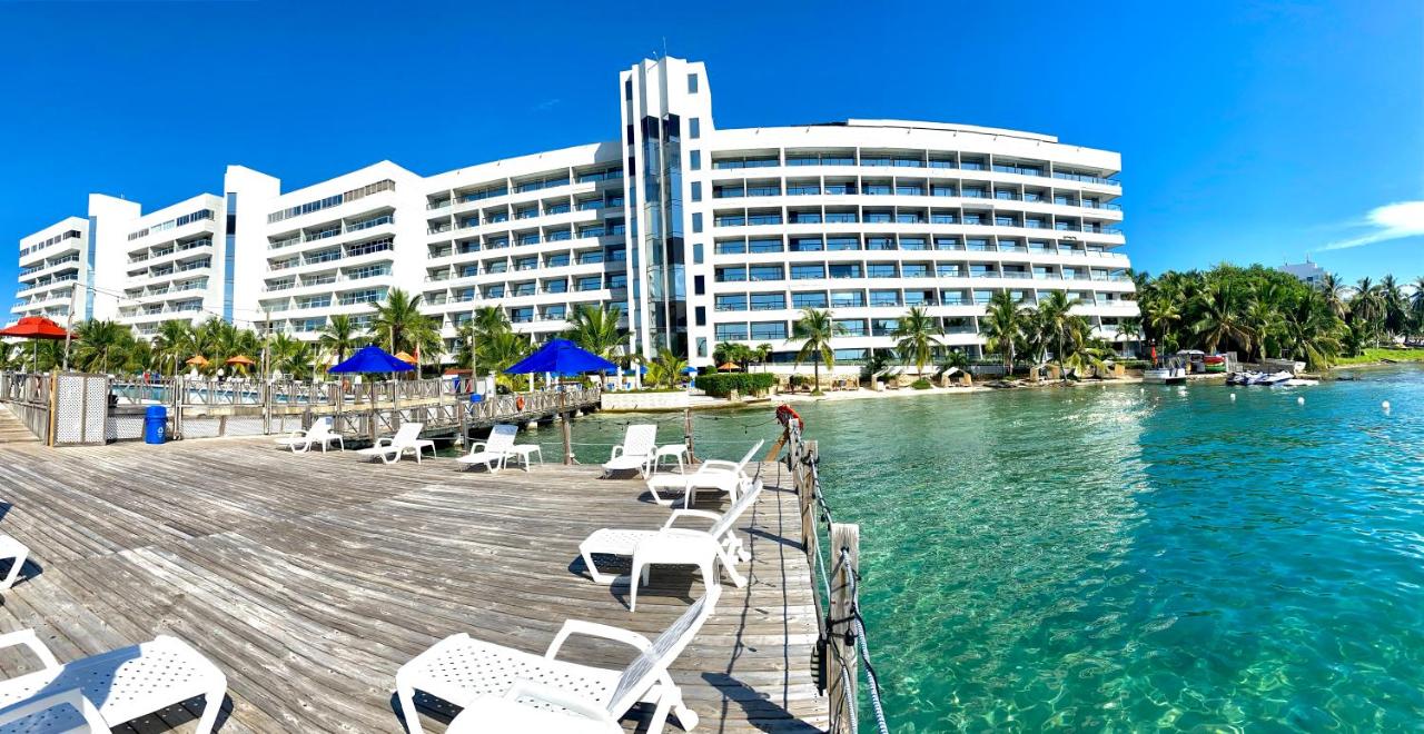 Exclusivos Apartamentos con playa privada - B&B