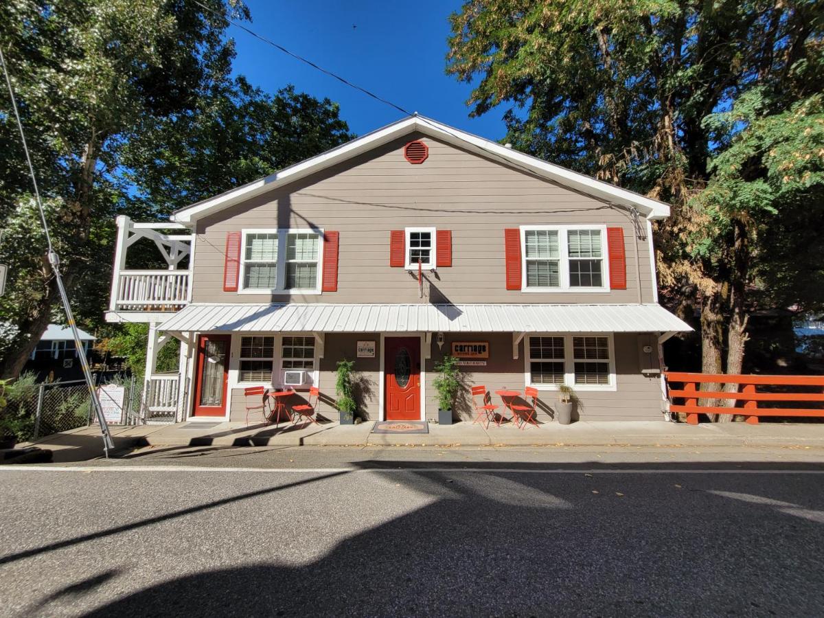 B&B Downieville - Carriage House Inn - Bed and Breakfast Downieville