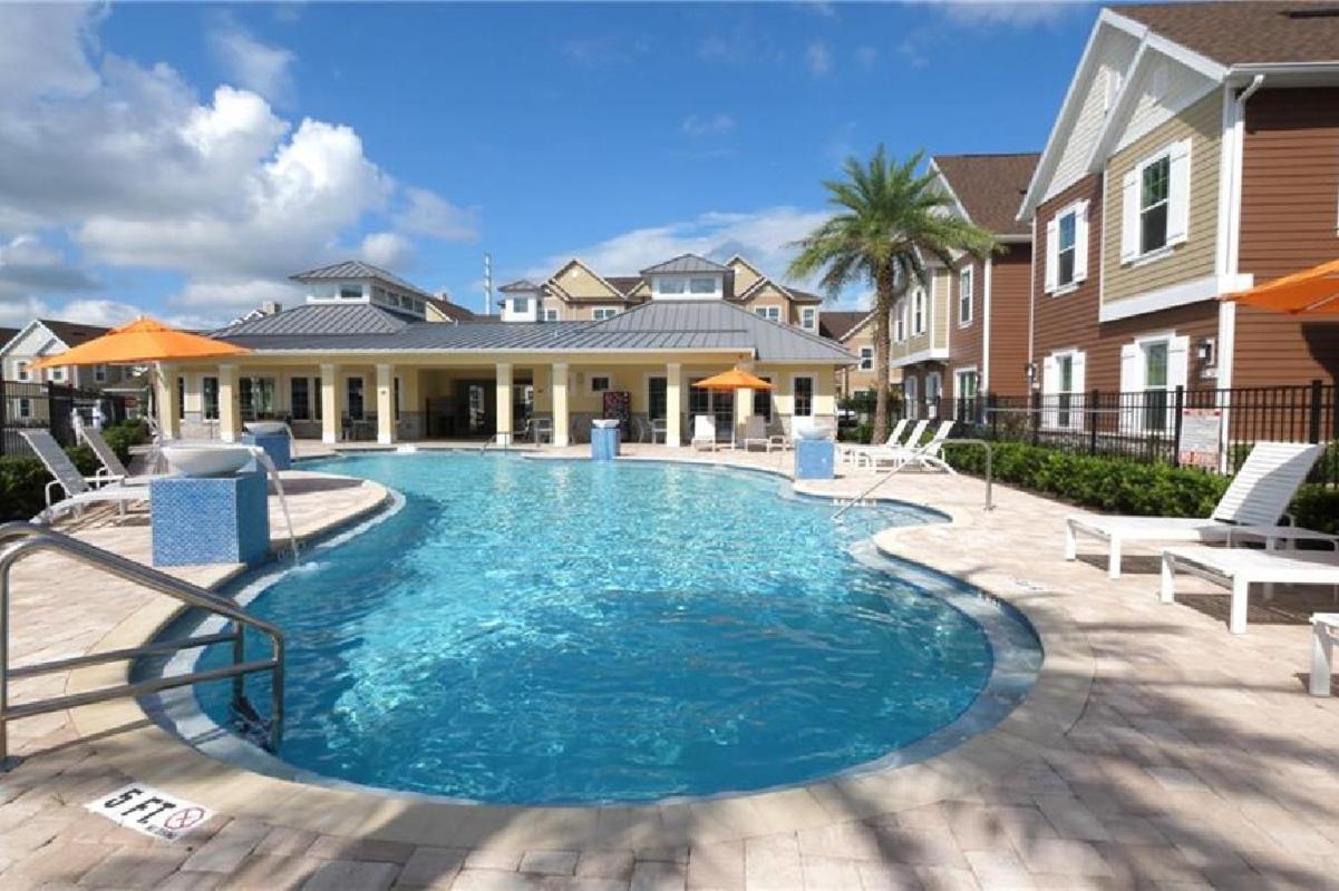 Themed Disney House 5 min to Disney Parks, Heated Pool, Jacuzzi, Gym and more - B&B Orlando