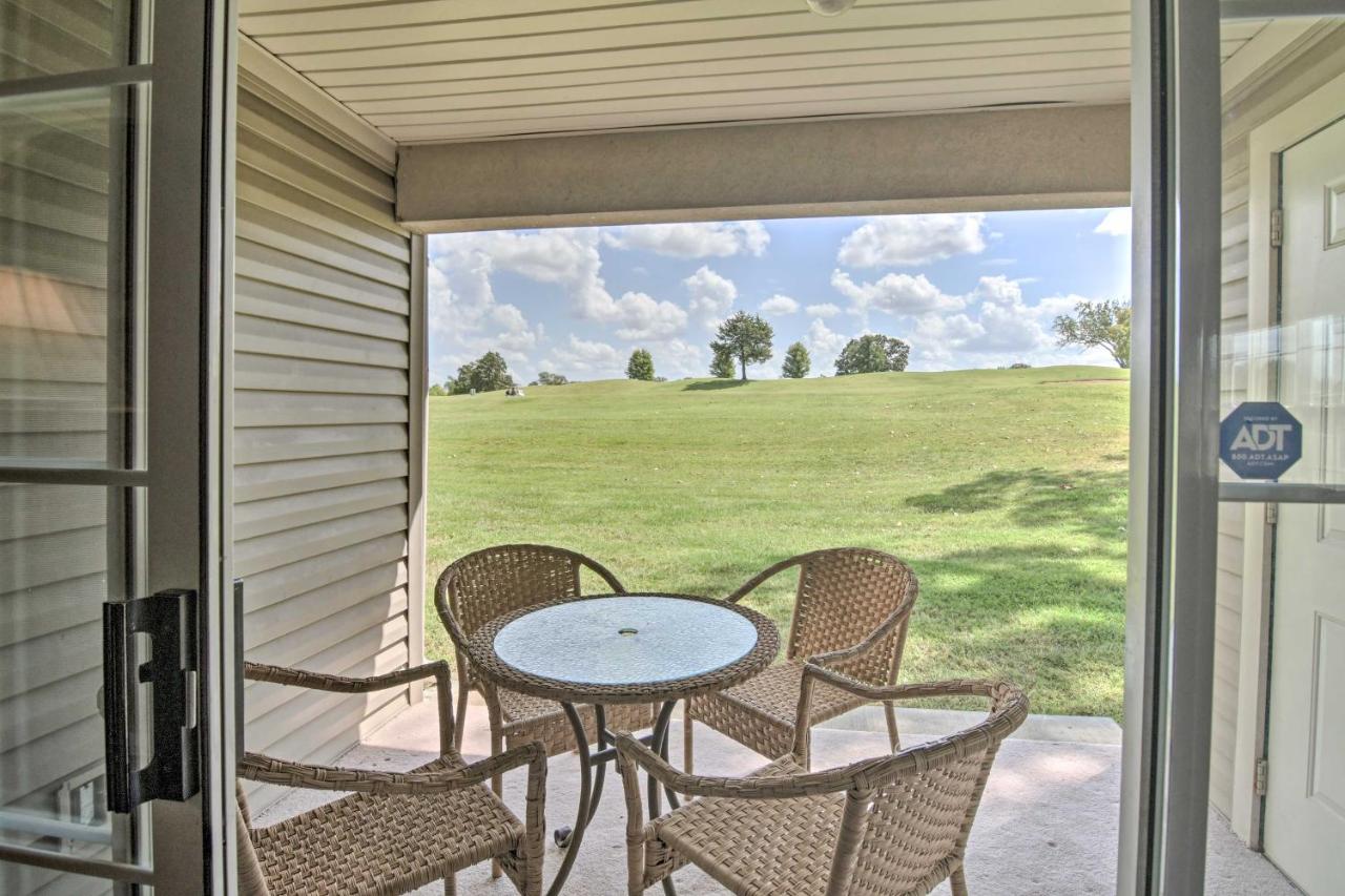 Holiday Hills Resort Condo with Hot Tub Access - Chambres d’hôtes Branson