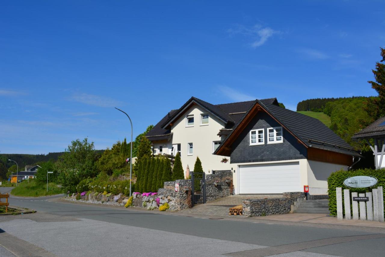 B&B Willingen (Upland) - Kleines Glück in Willingen &MeineCardPlus - Bed and Breakfast Willingen (Upland)