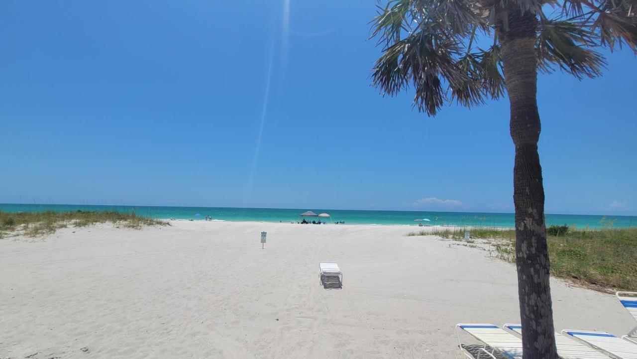 B&B Longboat Key - Beach Front One Bedroom Condo Paradise. Ground Floor. - Bed and Breakfast Longboat Key