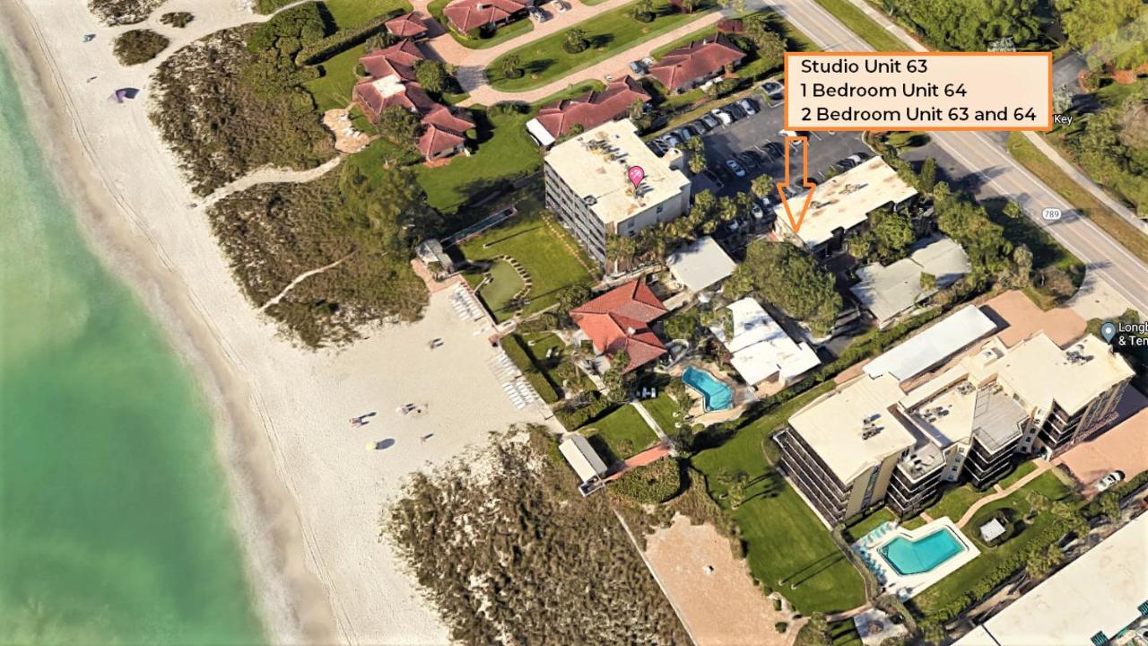 Beach Front One Bedroom Condo Paradise. Ground Floor. - Bed and Breakfast