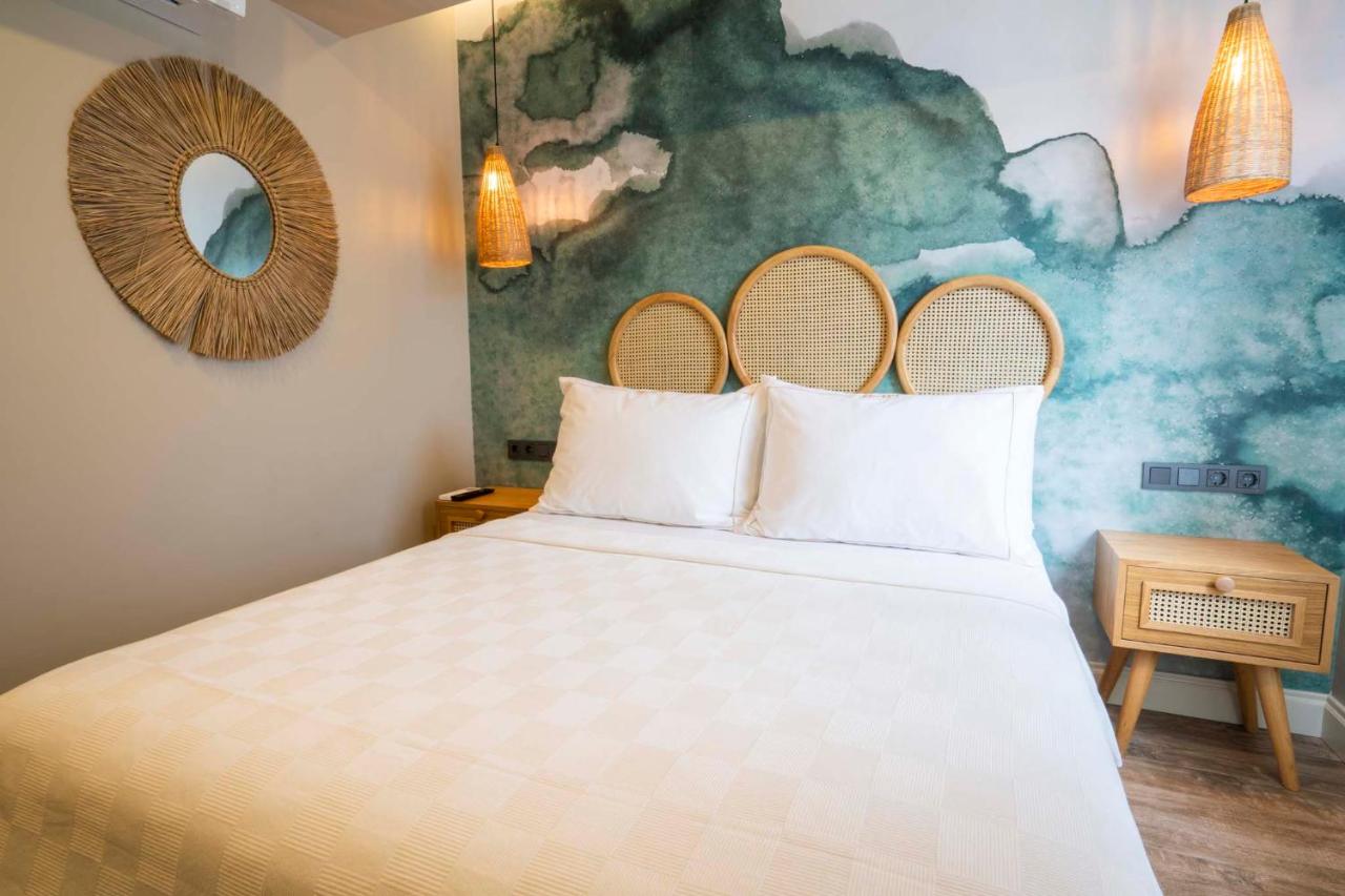 Twin Room with City View