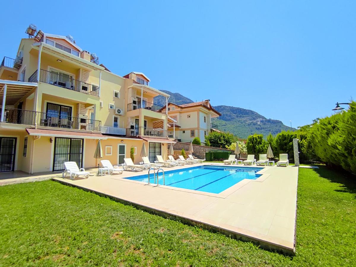 B&B Fethiye - Manzara Apart A2 - Oludeniz - Holiday Apartments - Swimming Pool - Bed and Breakfast Fethiye