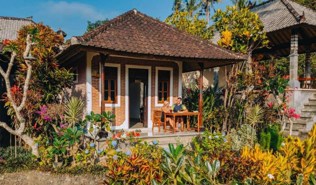 Pondok Lembah Dukuh Homestay - B&B