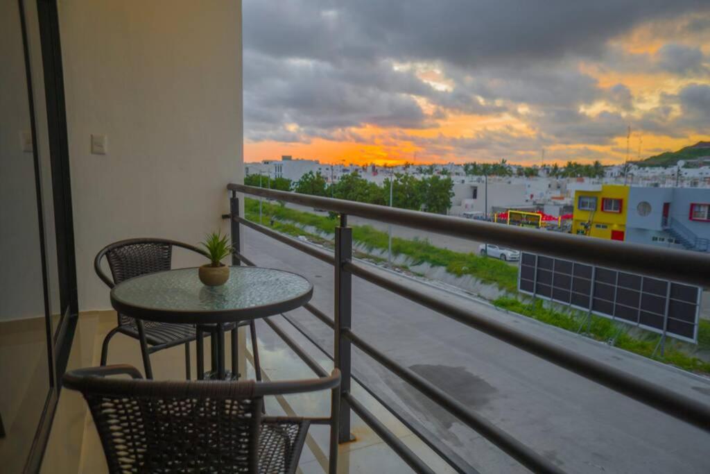 Departamento Atlántico Alberca y Casa Club - Ferienwohnung Mazatlán