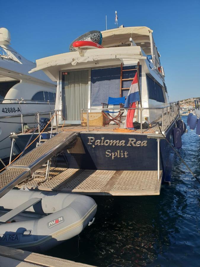 Motor Boat Paloma Rea - Bed and Breakfast