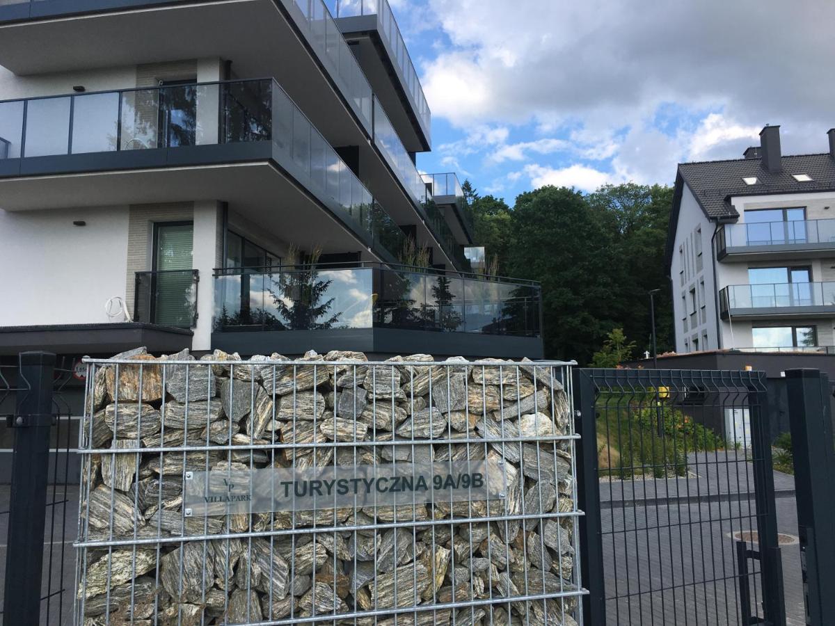 Apartament KR-P Nad Jeziorem Ostróda Villa Park - B&B Ostróda