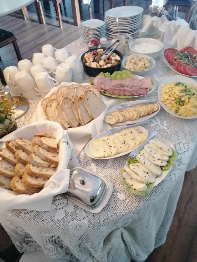 Gościniec Śliwkowy Sad - B&B Gniewoszów