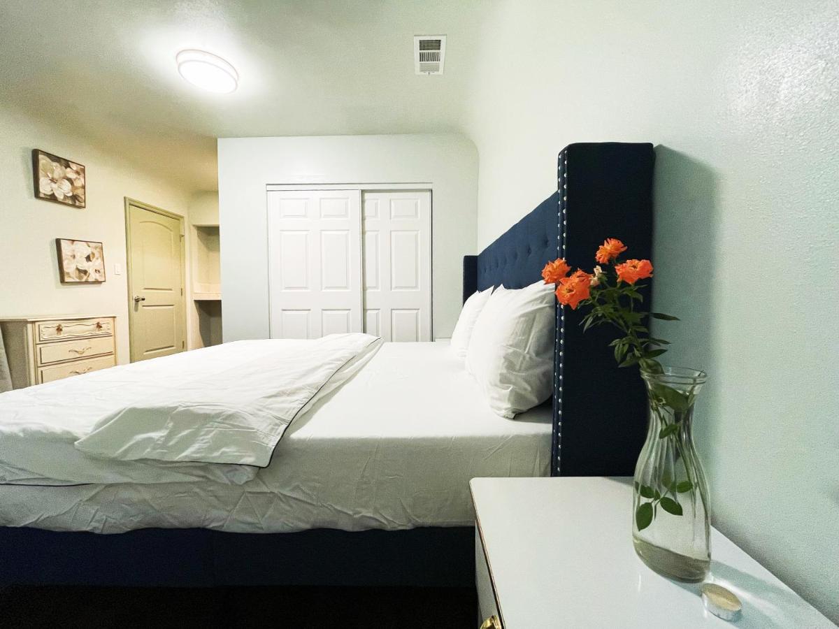 华人区花园别墅 - B&B Temple City