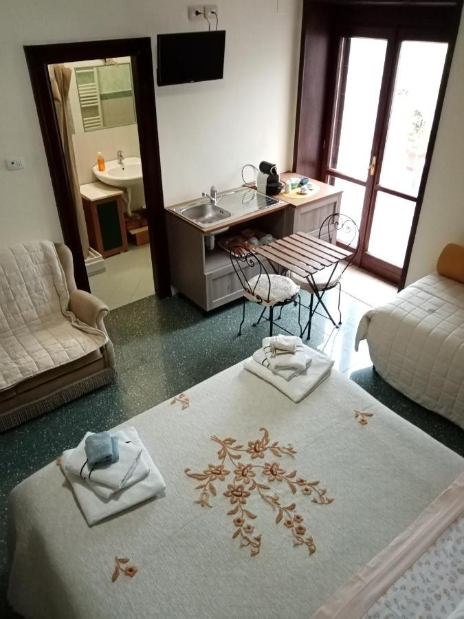 Dreibettzimmer mit Terrasse