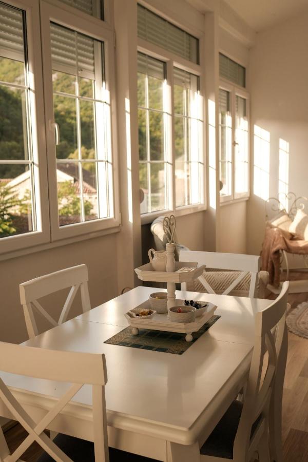 Ivana - Ferienwohnung Rijeka Crnojevića