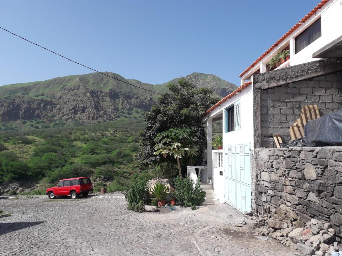 Ponta Gato Residence - Bed and Breakfast Tarrafal