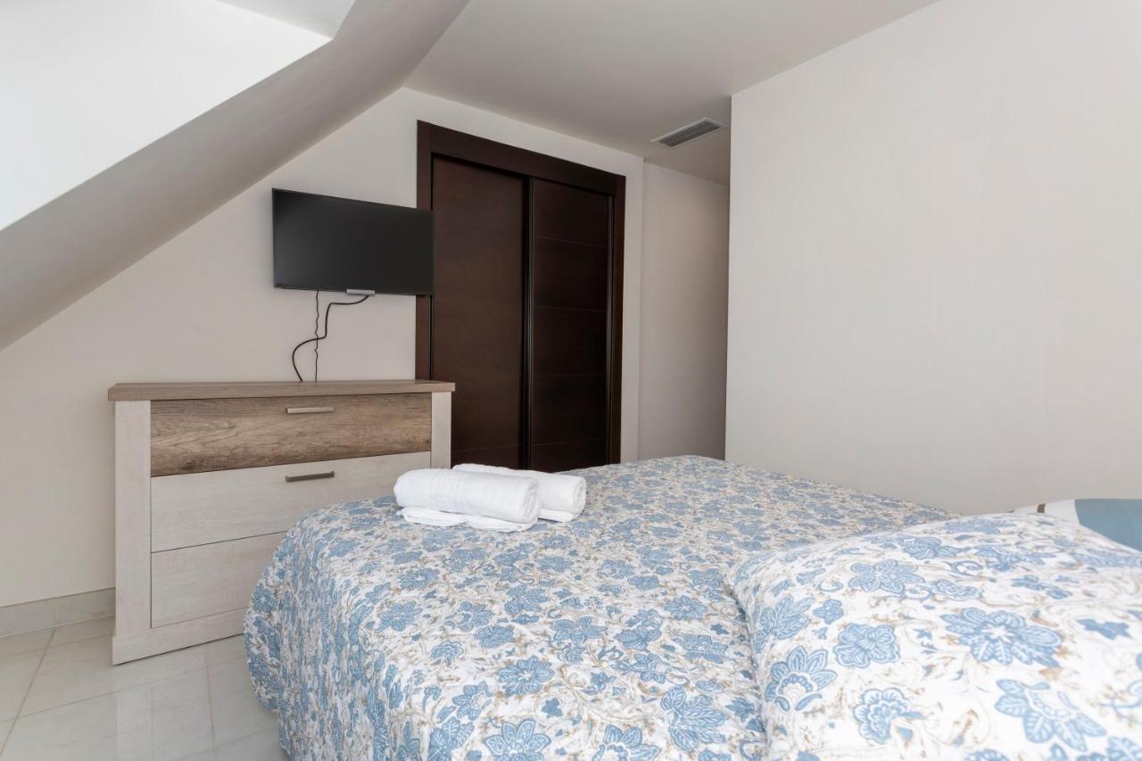 Appartamento con 3 Camere da Letto