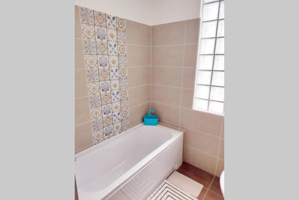 Pláza Apartman - city center, free parking, free wifi - Chambres d'hôtes Debrecen