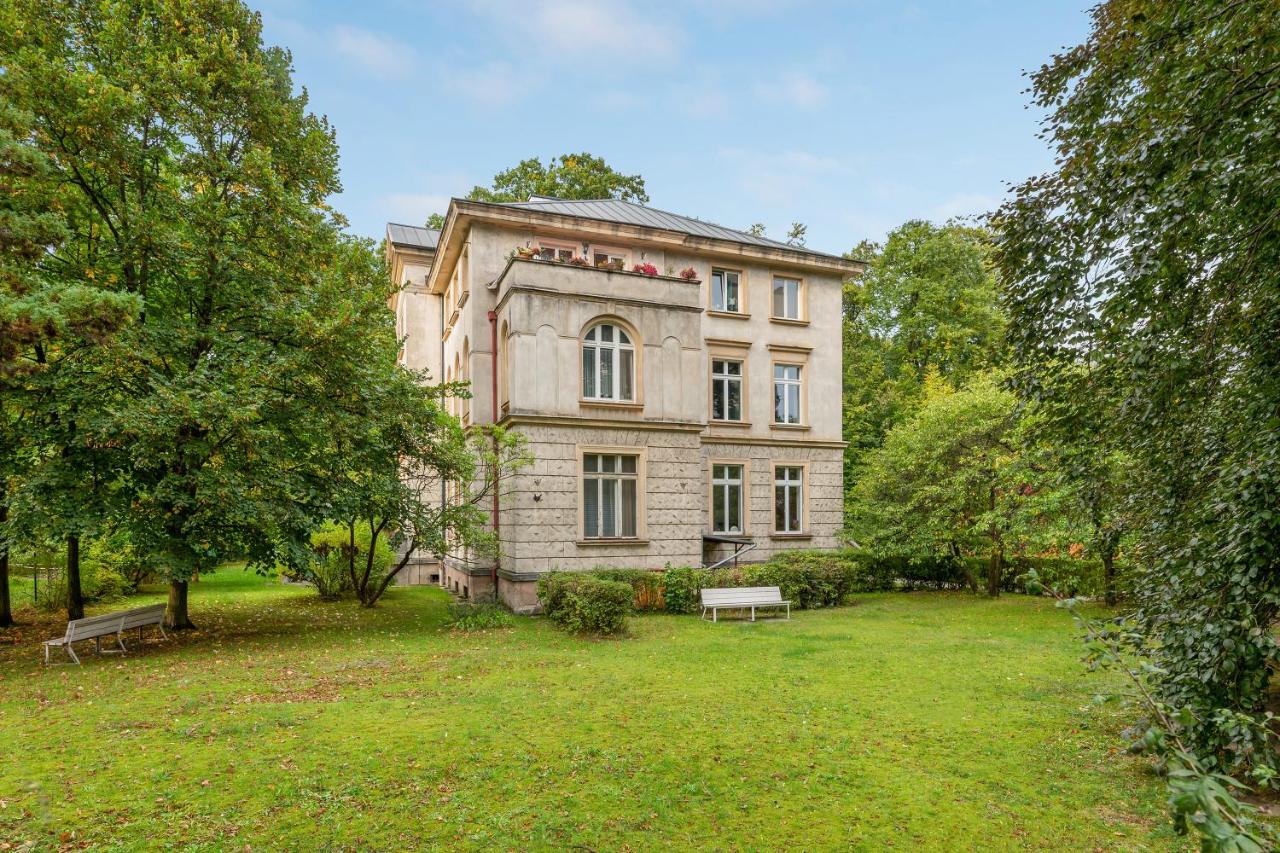 Grand Apartments - Willa Herbsta Sopot Apartament - B&B Sopot