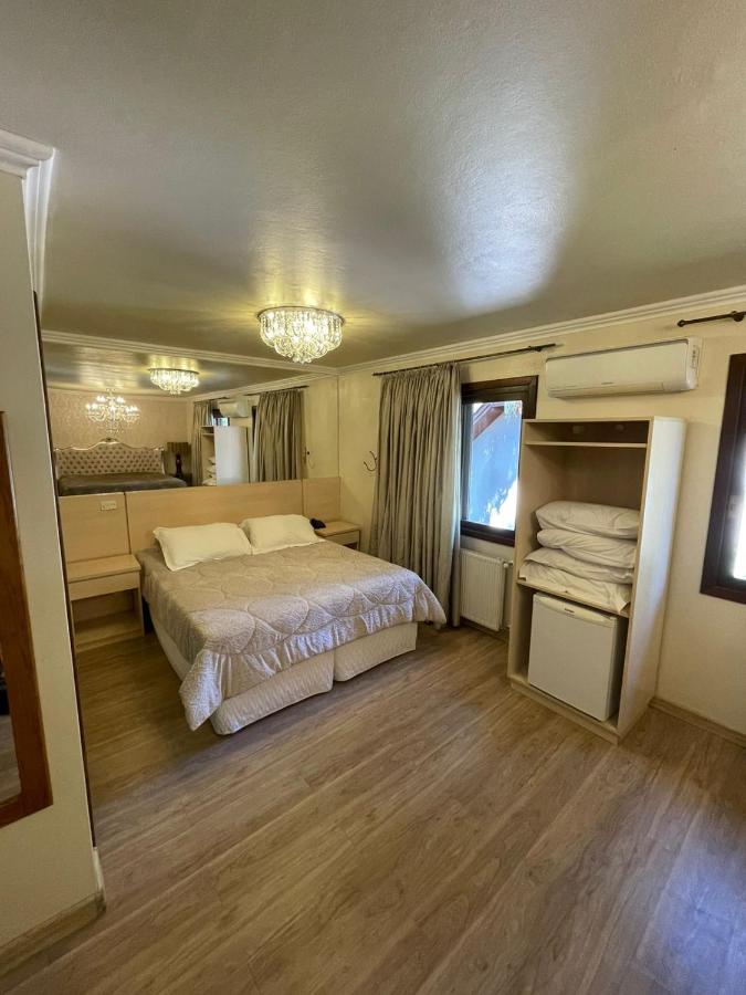 Deluxe Suite with Spa Bath