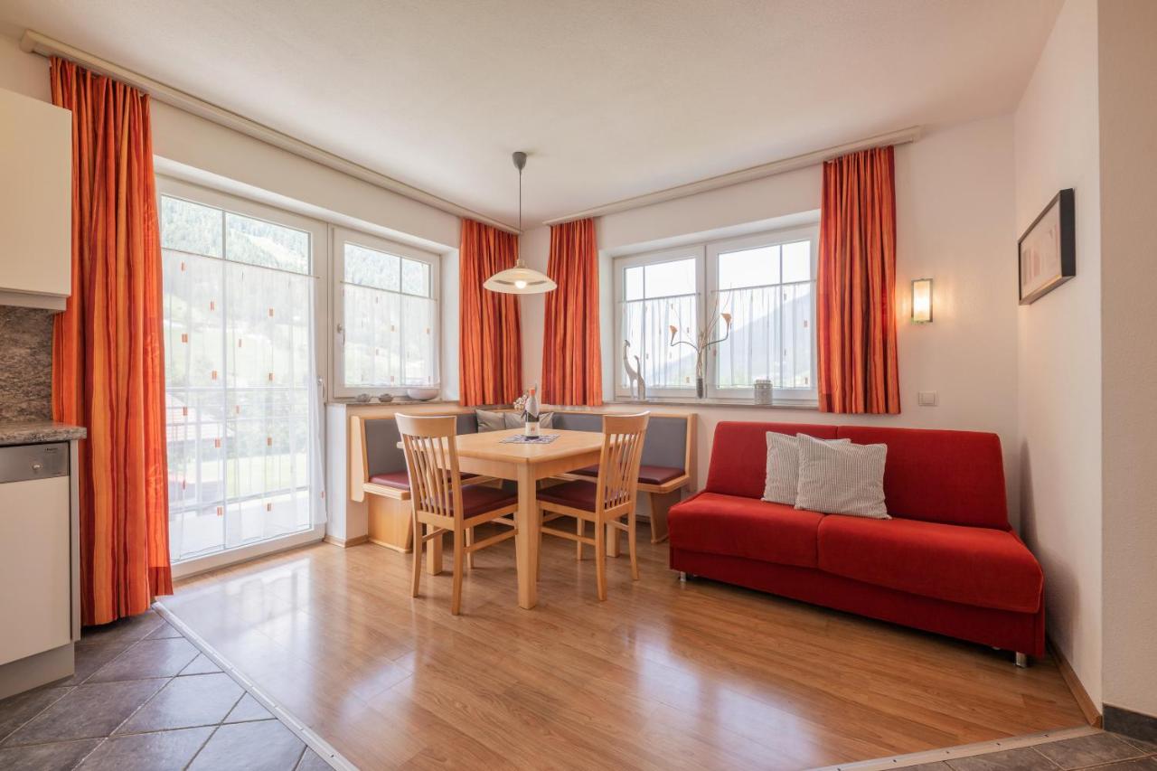 Apartment mit 2 Schlafzimmern und Balkon
