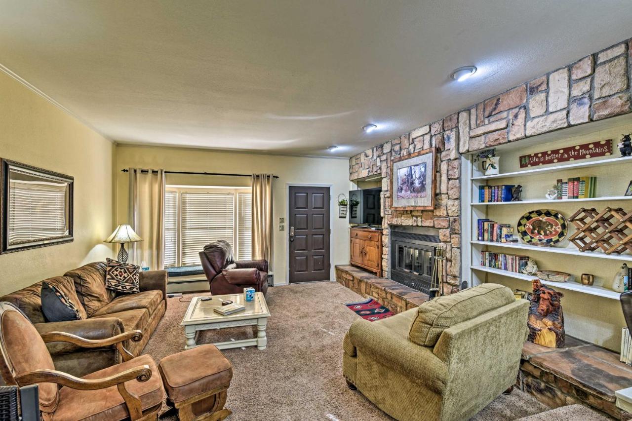 Red River Townhome with Balcony and Mtn Views! - B&B
