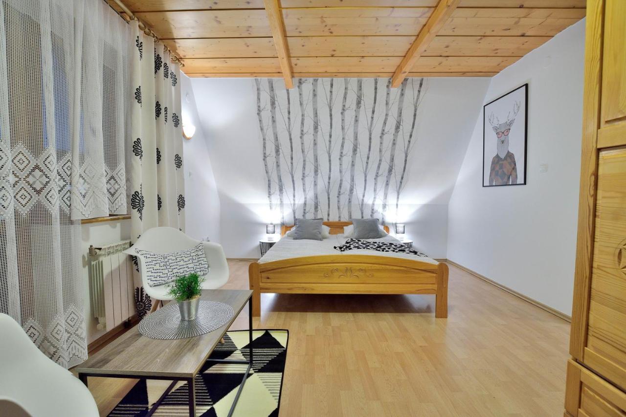 Vierbettzimmer mit Balkon