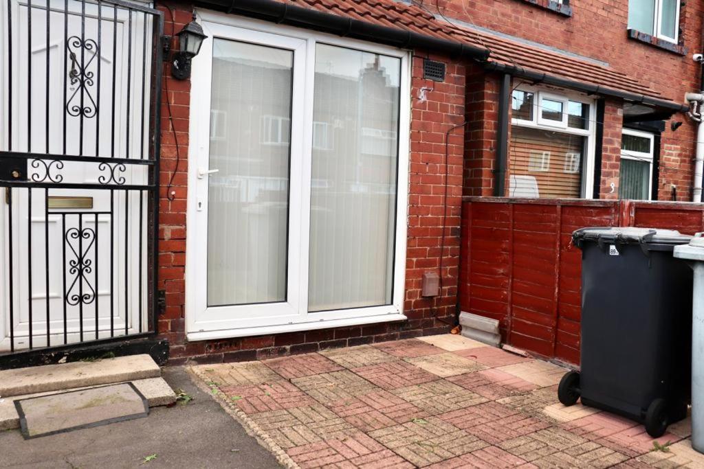 EXQUISITE FOLK VICTORIAN ONE-BED HOUSE: - Chambres d’hôtes Leeds
