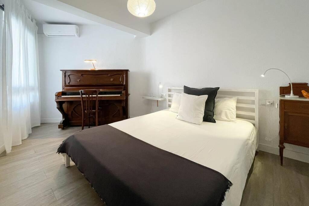 Apartamento con personalidad a 600 m de la playa. - B&B