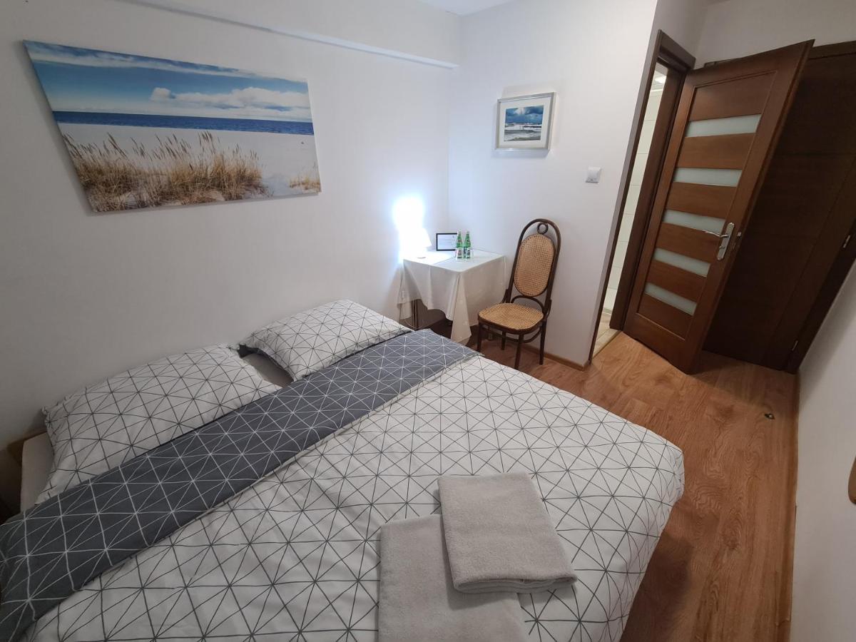 Doppel- oder Zweibettzimmer