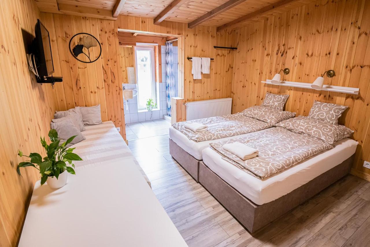 Twin Room with Bathroom