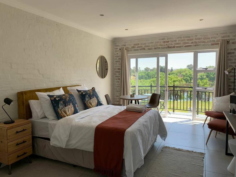 Alimama Spaces The Manson's Cote de Val - B&B