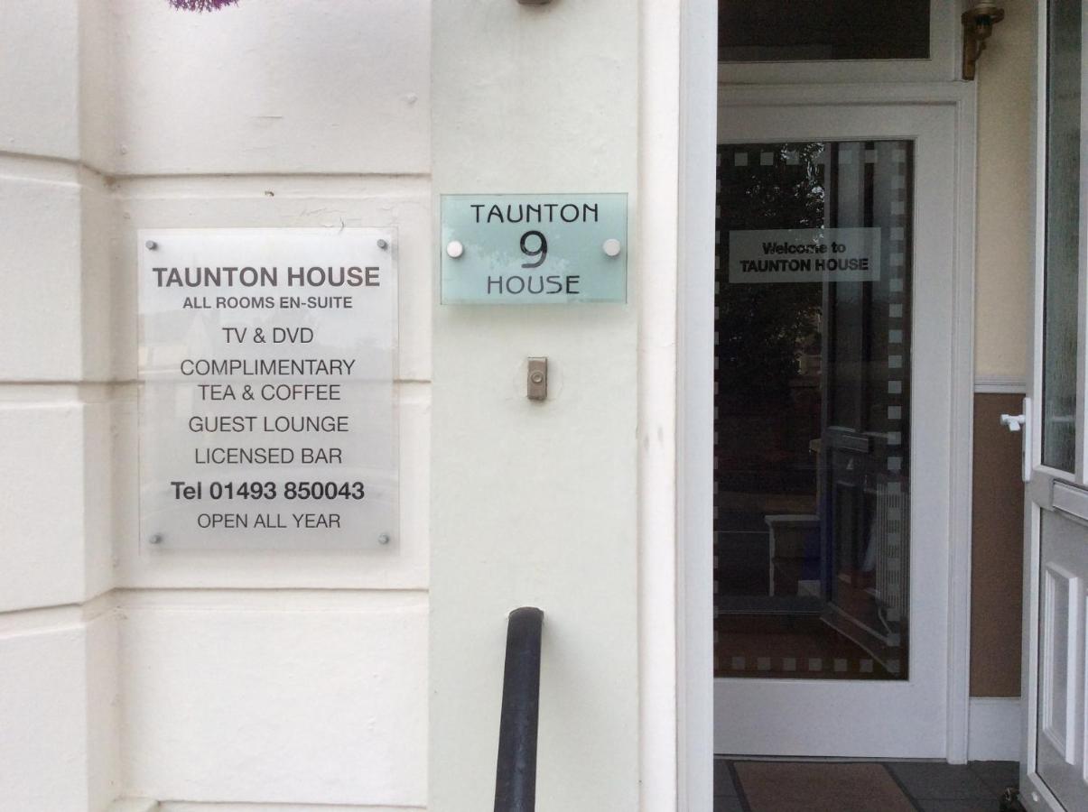 Taunton House - B&B