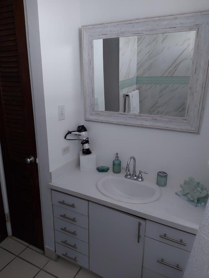 Condado San Juan Prime location 5minsWalk To Beach - B&B