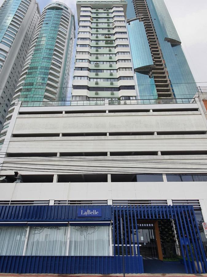 Lindo apto tudo novinho, prédio frente mar - B&B Balneário Camboriú