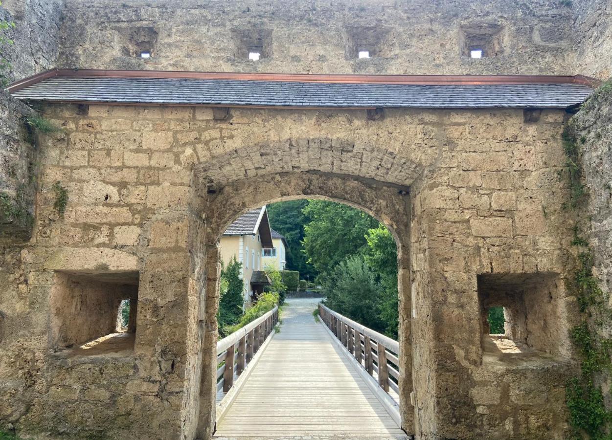 Habitación con cama grande 