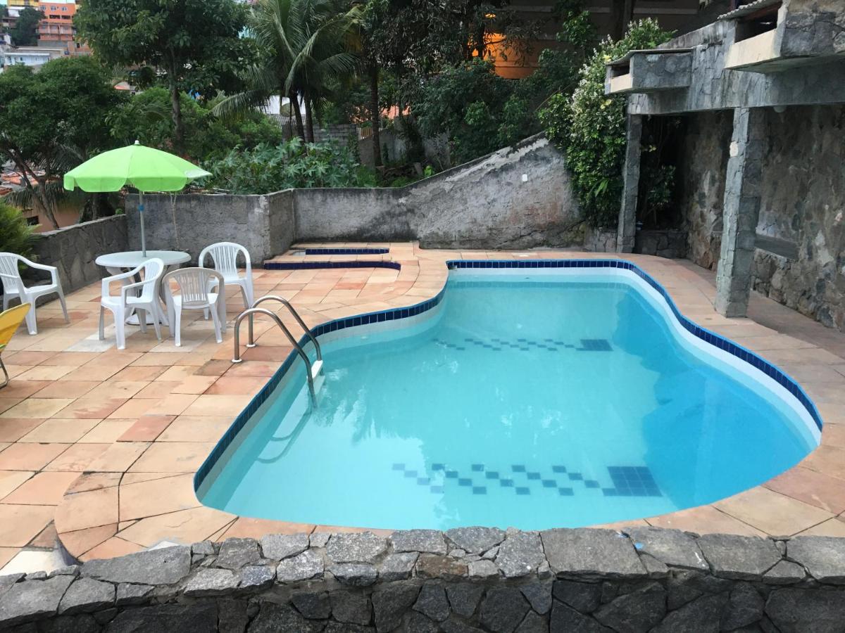 ESCAPE PARA O PARAISO, Casa Mobiliada com PISCINA e Salão de jogos, 300mt da PRAIA - B&B