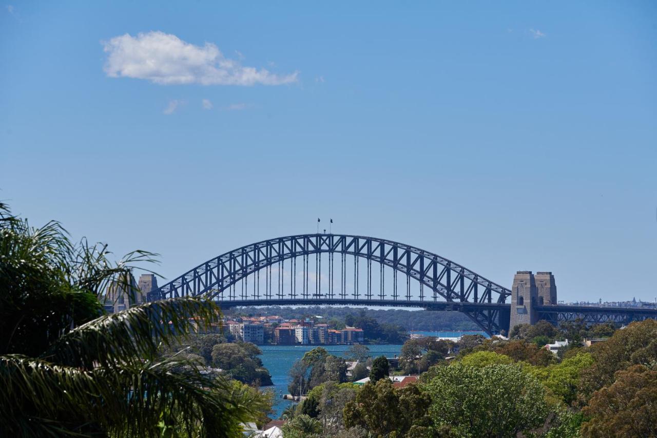 B&B Sydney - Harbour view huge 2 bedroom entire residence. - Bed and Breakfast Sydney