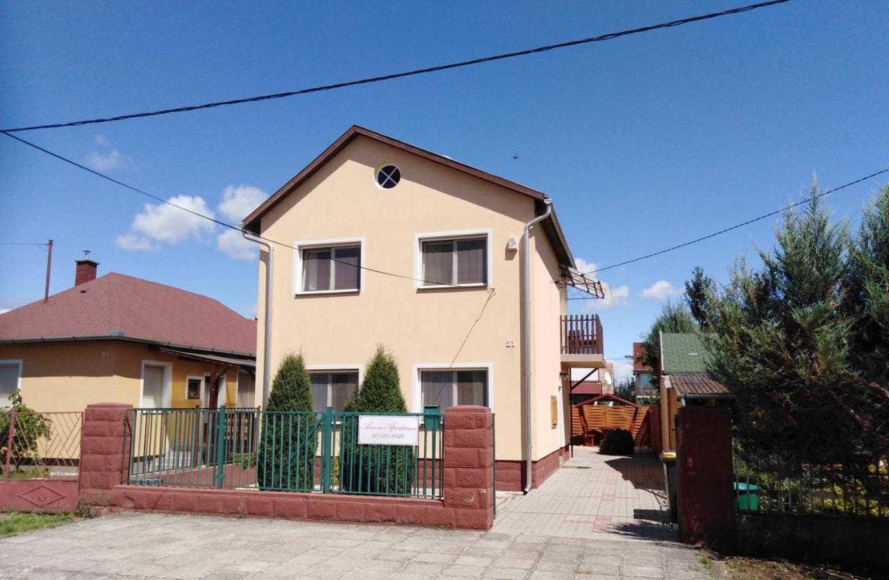 B&B Mezökövesd - Arinza Apartman Vendégház - Bed and Breakfast Mezökövesd